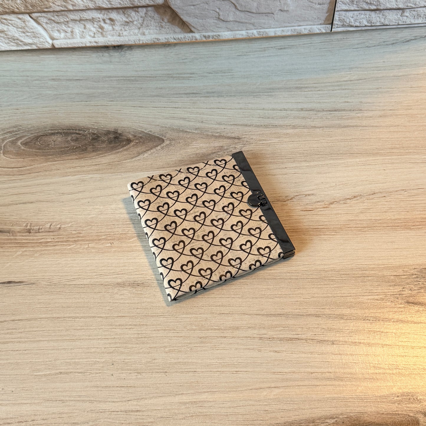 Sine Wallet - Cork Hearts