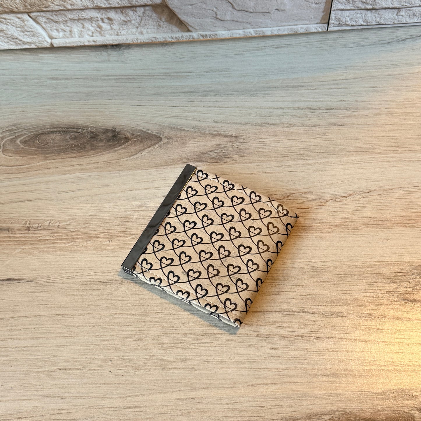 Sine Wallet - Cork Hearts