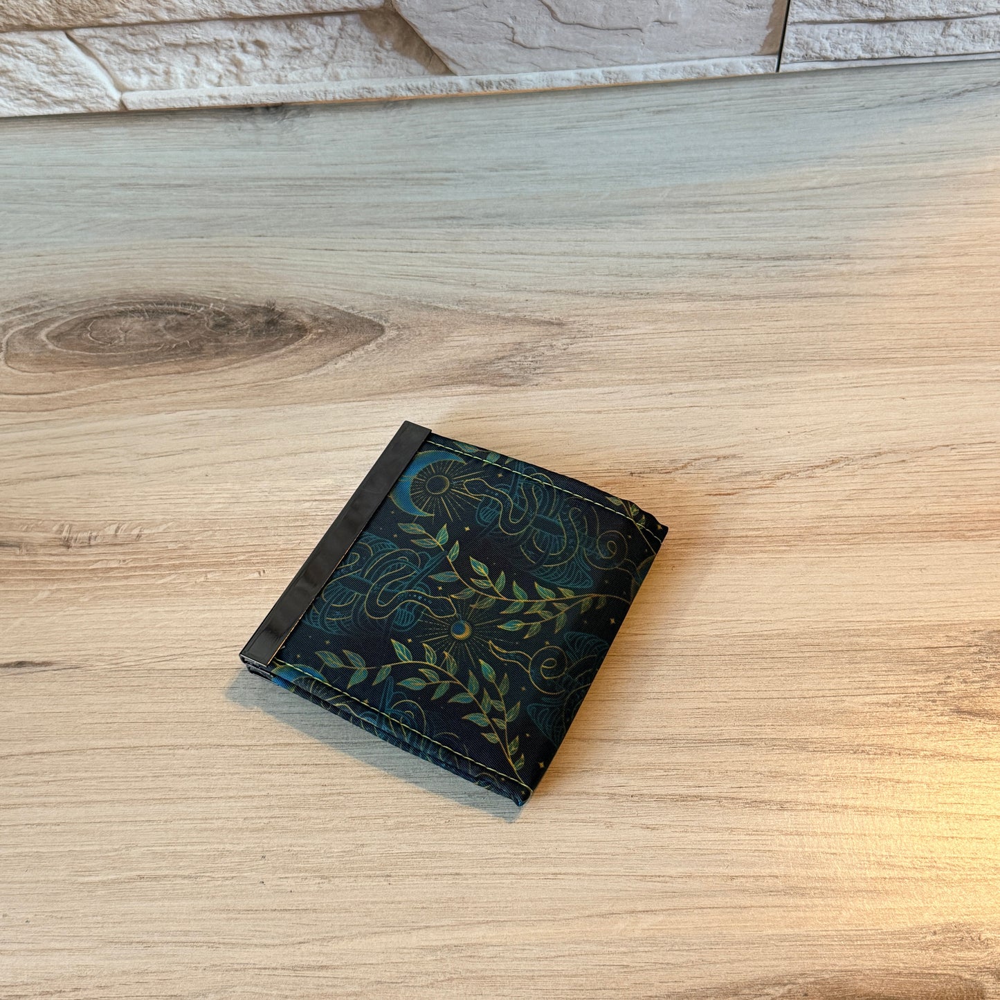 Sine Wallet - Olive Snakes