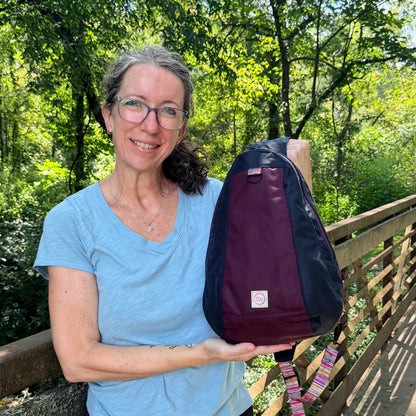 Henderson Daypack - Navy/Maroon