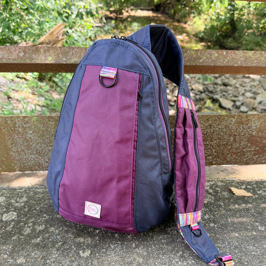 Henderson Daypack - Navy/Maroon