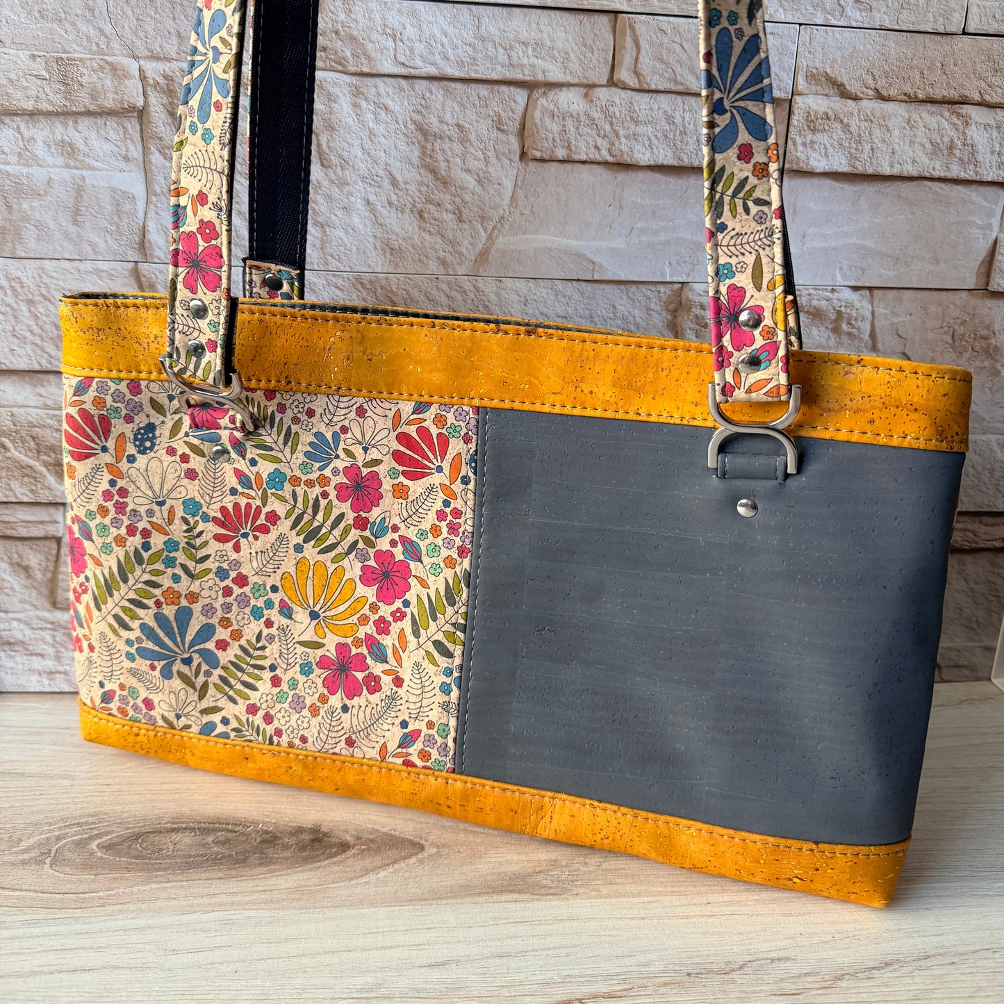 Stirling - Cork Flowers