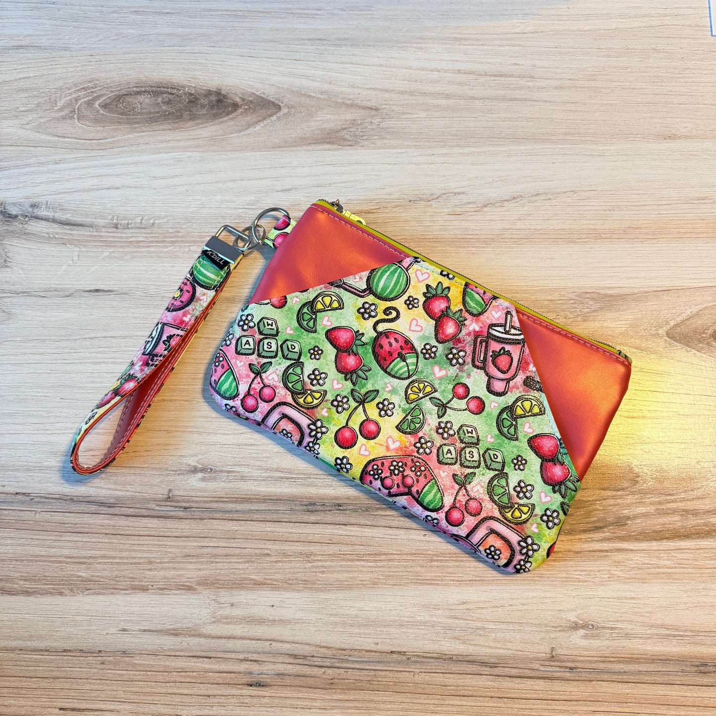 Nooga Wristlet - Gaming Fruit