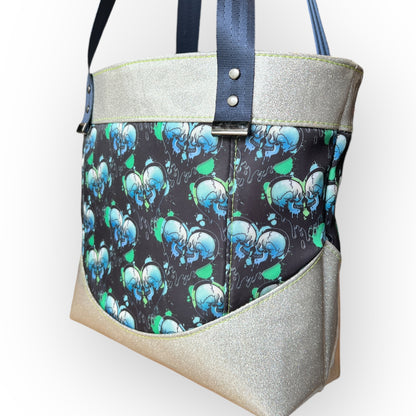 Scoops Ahoy Tote - Skull Hearts